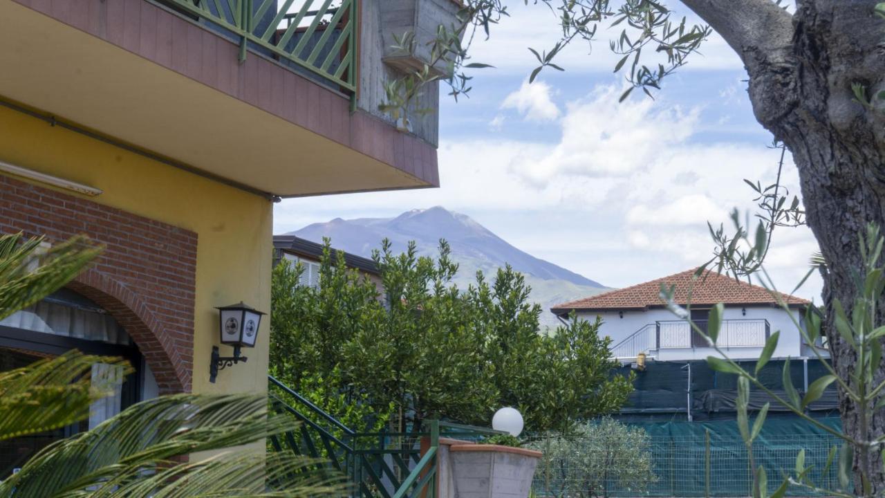 Grotta Del Monaco Bed & Breakfast Pedara Exterior foto