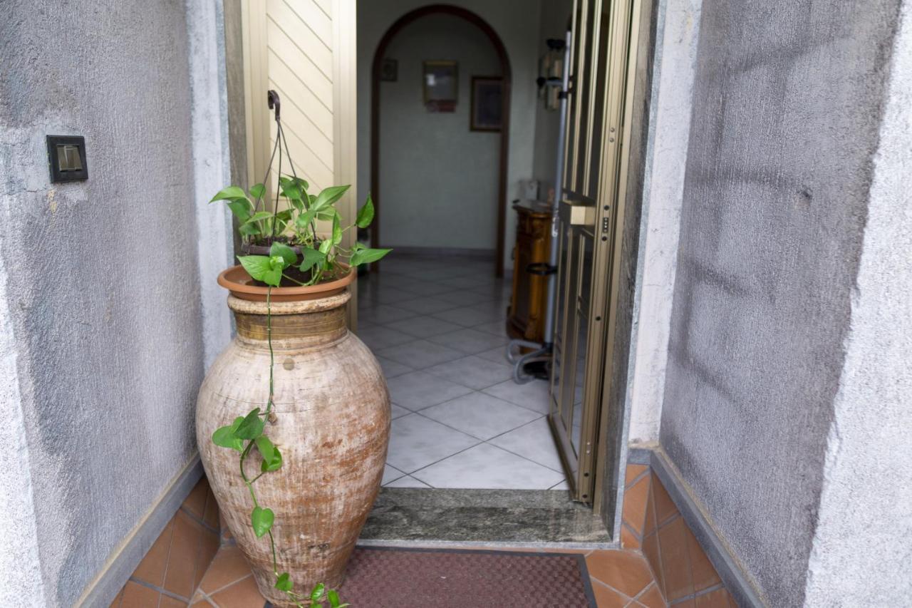 Grotta Del Monaco Bed & Breakfast Pedara Exterior foto